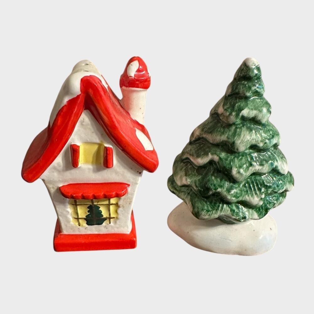 Lefton Vintage Christmas House Tree Salt & Pepper Shakers Red Green